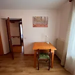 Conveniente, Tranquilla Con Parcheggio Дом отдыха