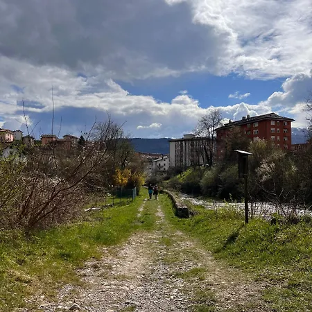 Holiday home Conveniente, Tranquilla Con Parcheggio *