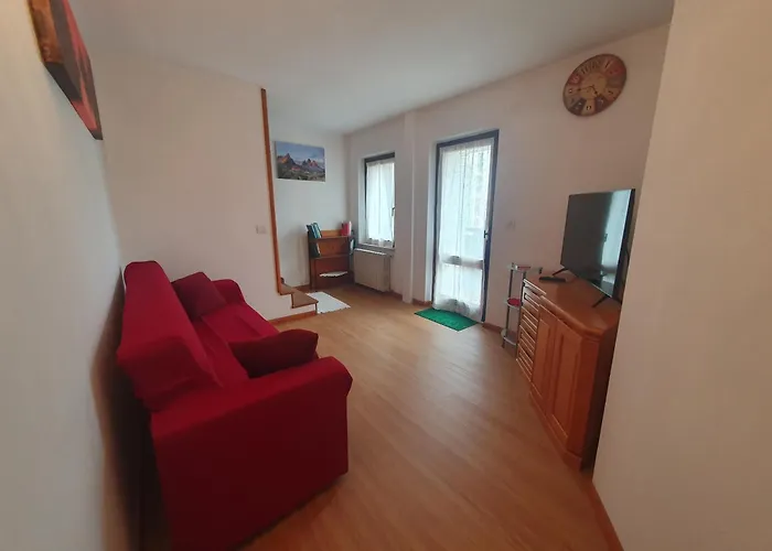 Conveniente, Tranquilla Con Parcheggio Belluno