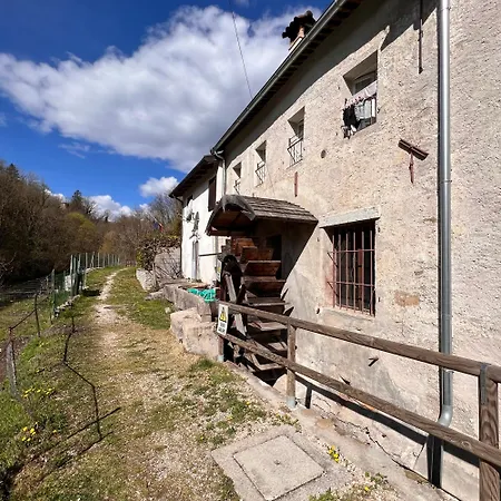 Conveniente, Tranquilla Con Parcheggio Casa vacanze *