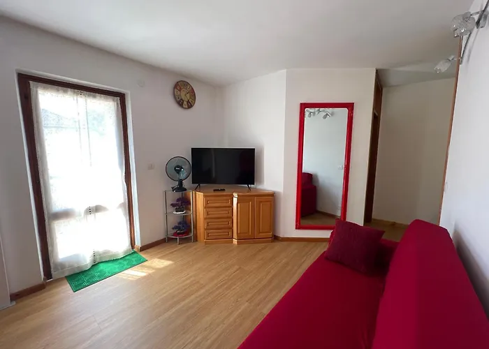 Conveniente, Tranquilla Con Parcheggio Belluno