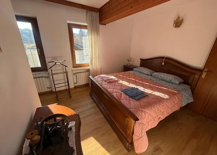 Conveniente, Tranquilla Con Parcheggio