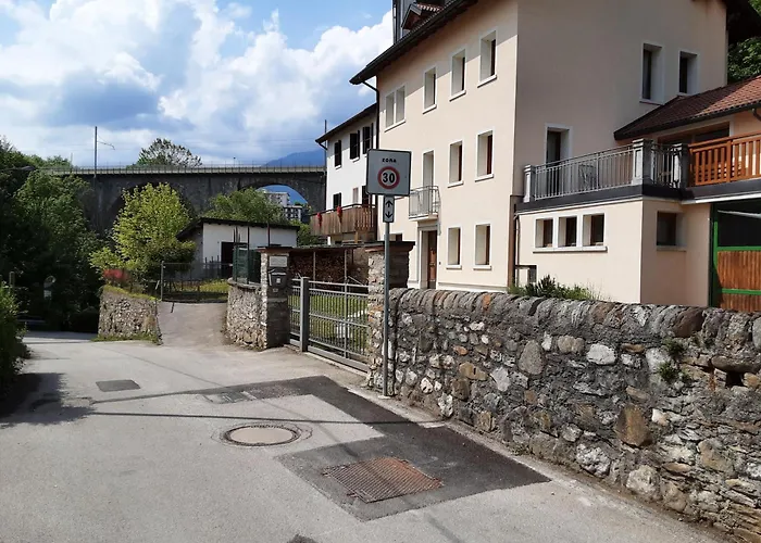 Conveniente, Tranquilla Con Parcheggio Prázdninový dům